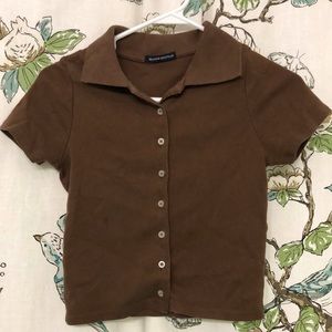 Like new, Brandy Melville collared and cropped button up, size small